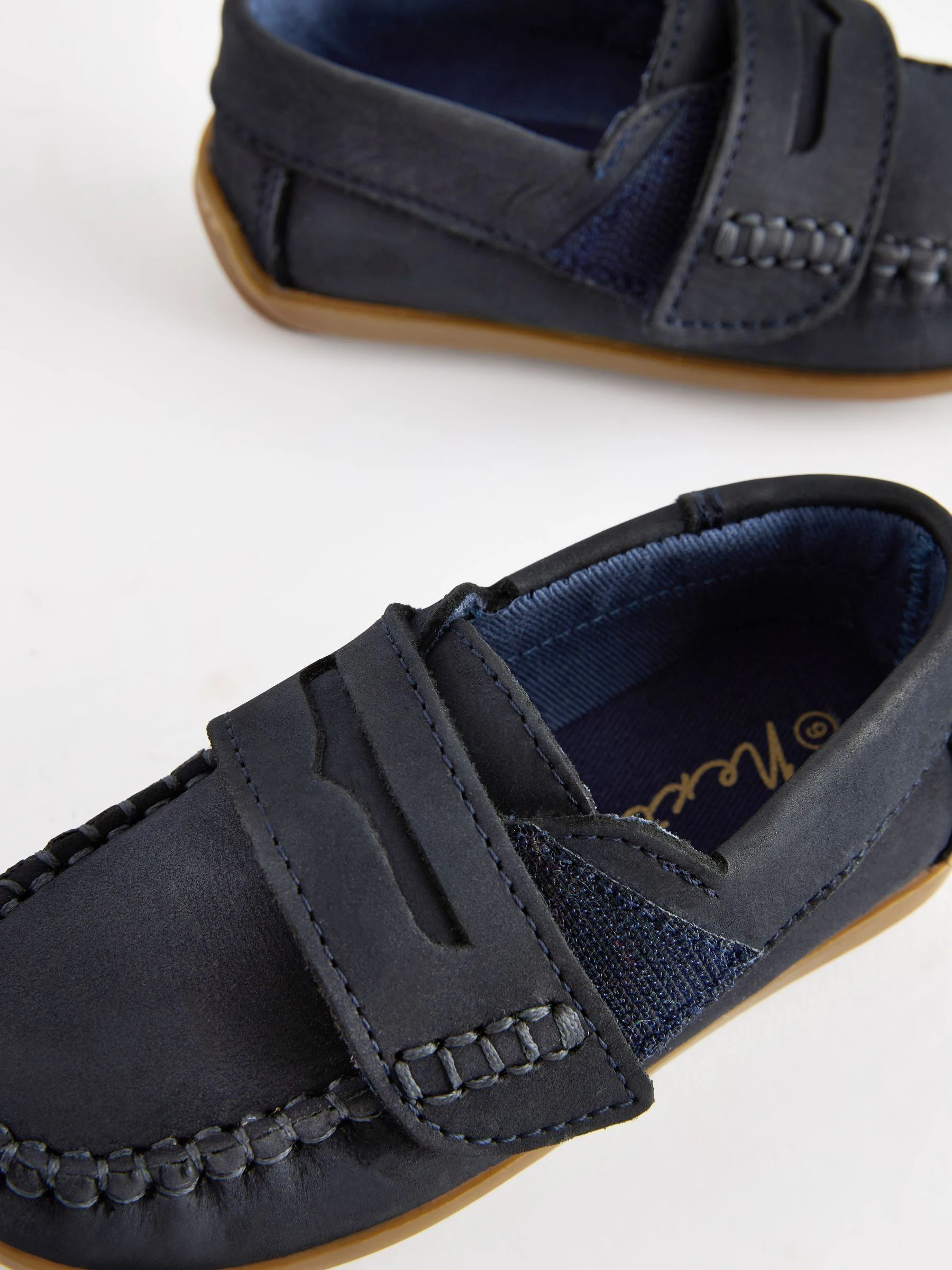 Marineblauw - Leren pennyloafers met klittenbandsluiting