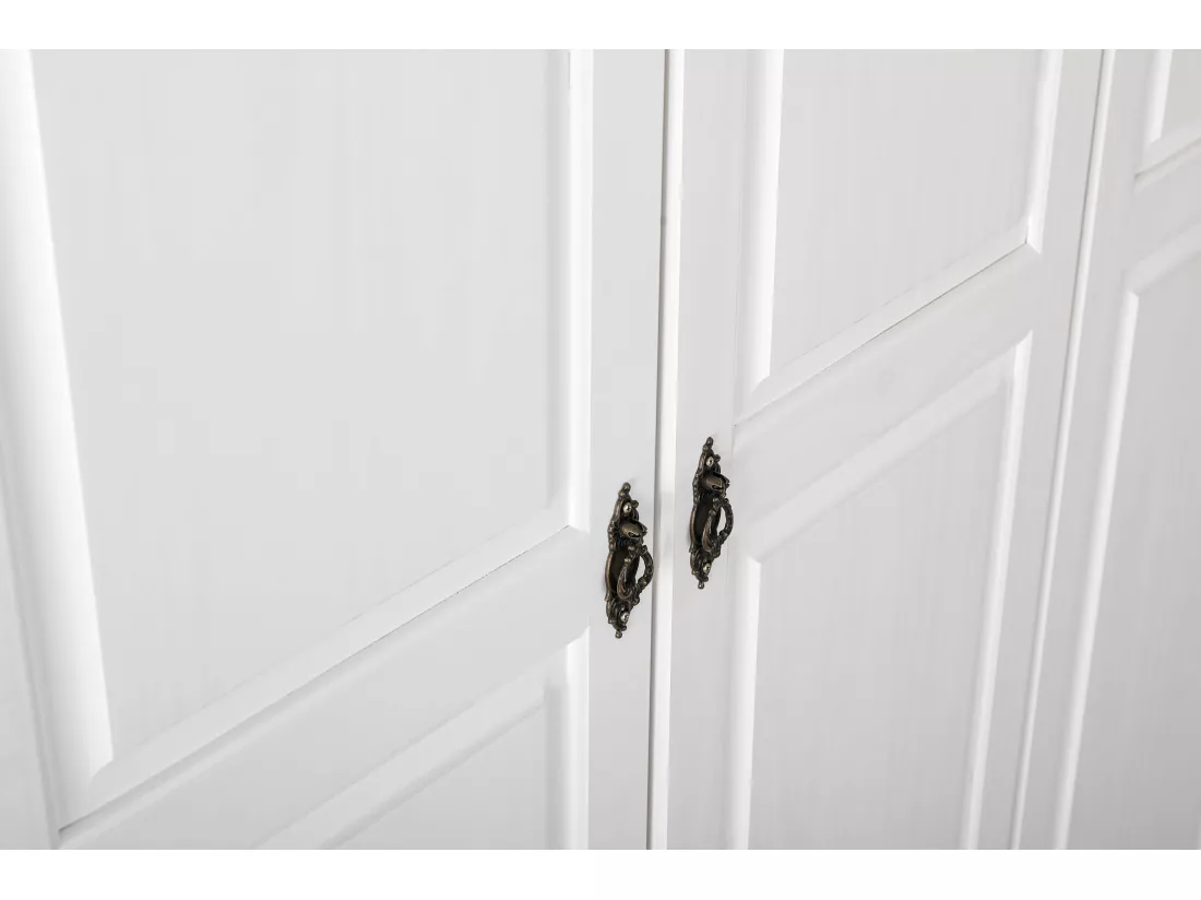 Armoire en Pin Massif Laqué 