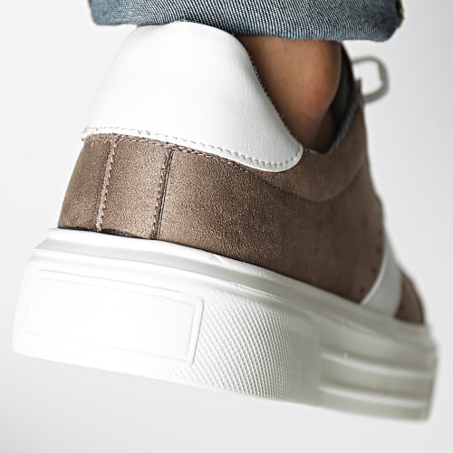Baskets 560 Brown White