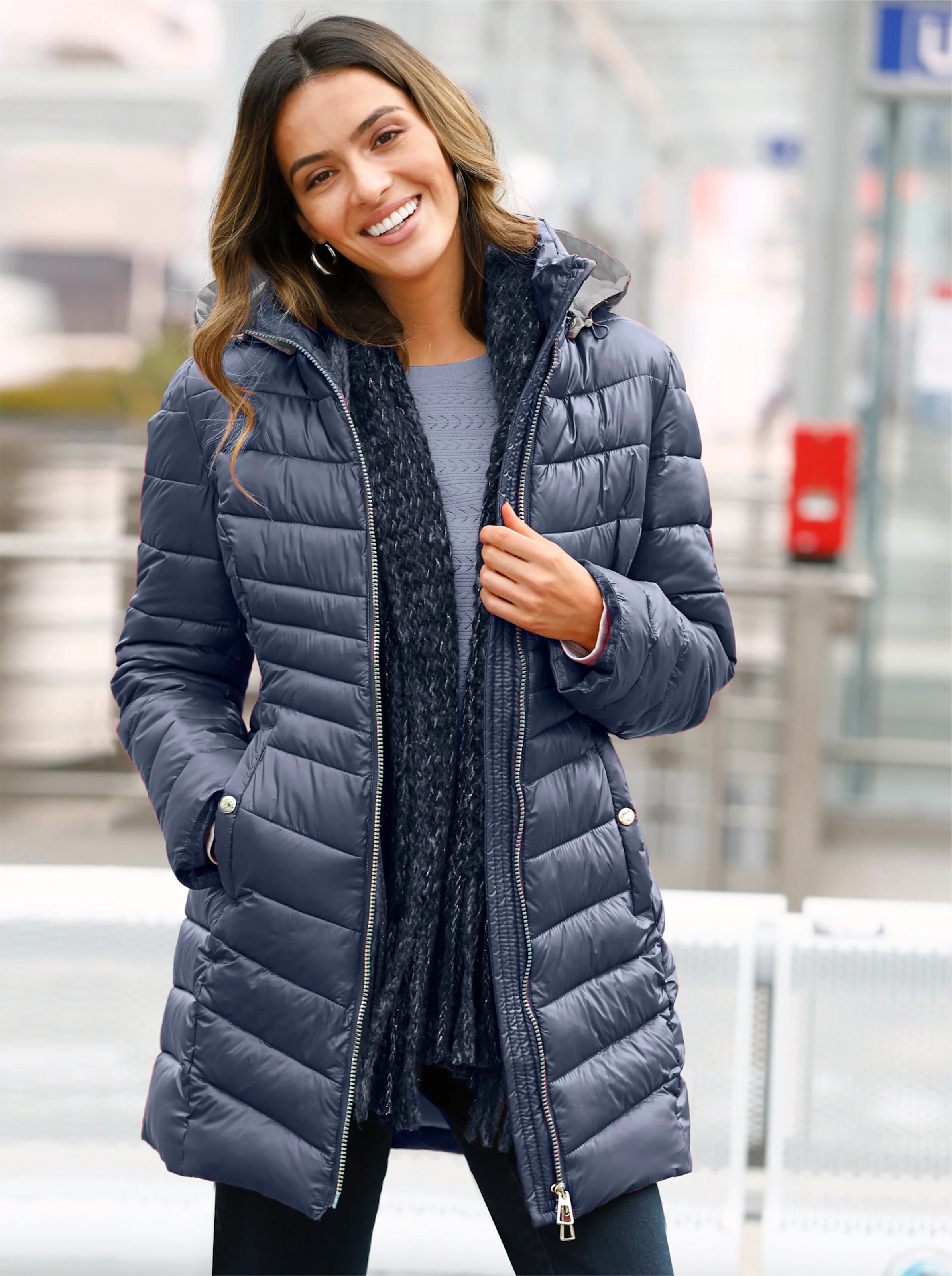 Steppjacke in rauchblau