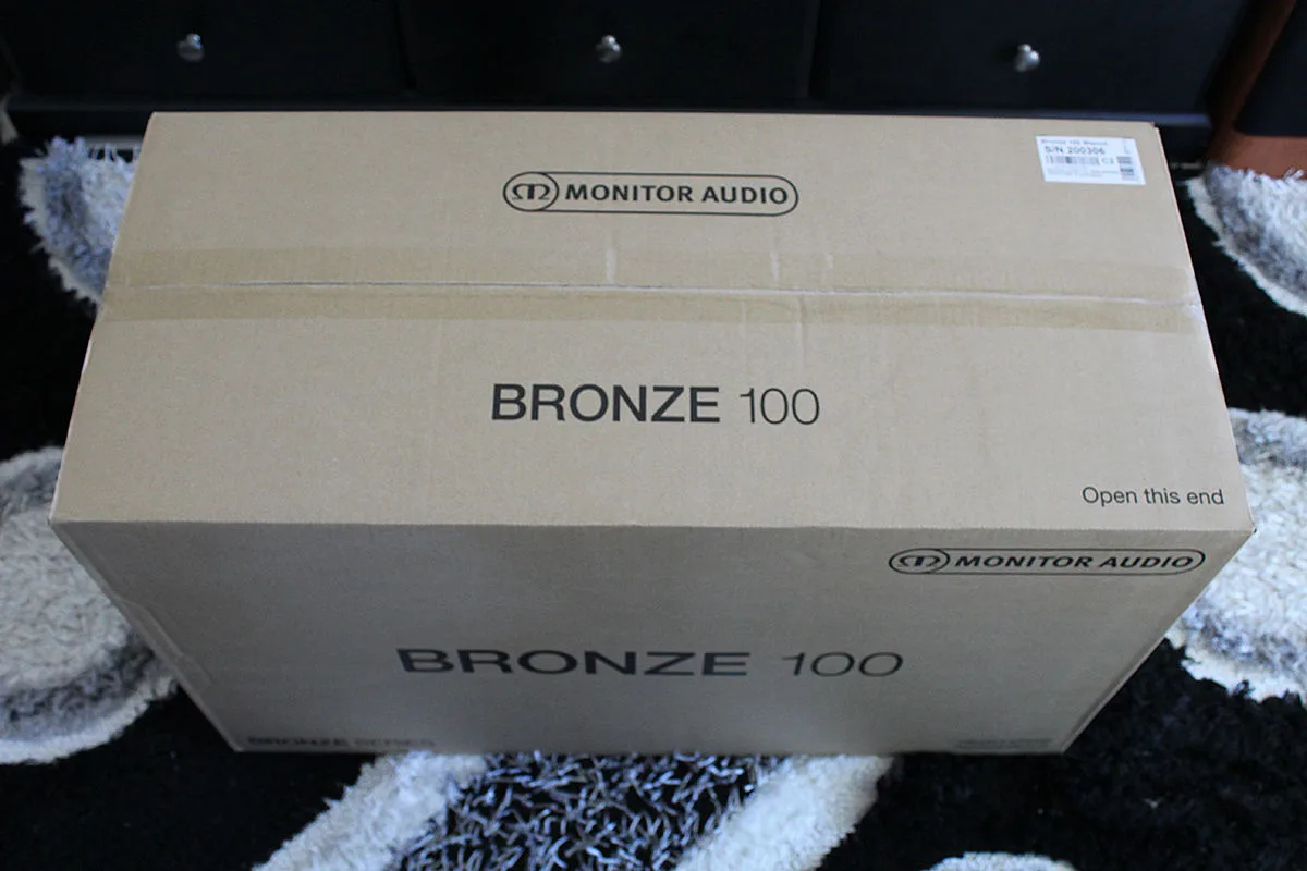 Monitor Audio Bronze 100 Noyer (la paire) Enceintes bibliothèque