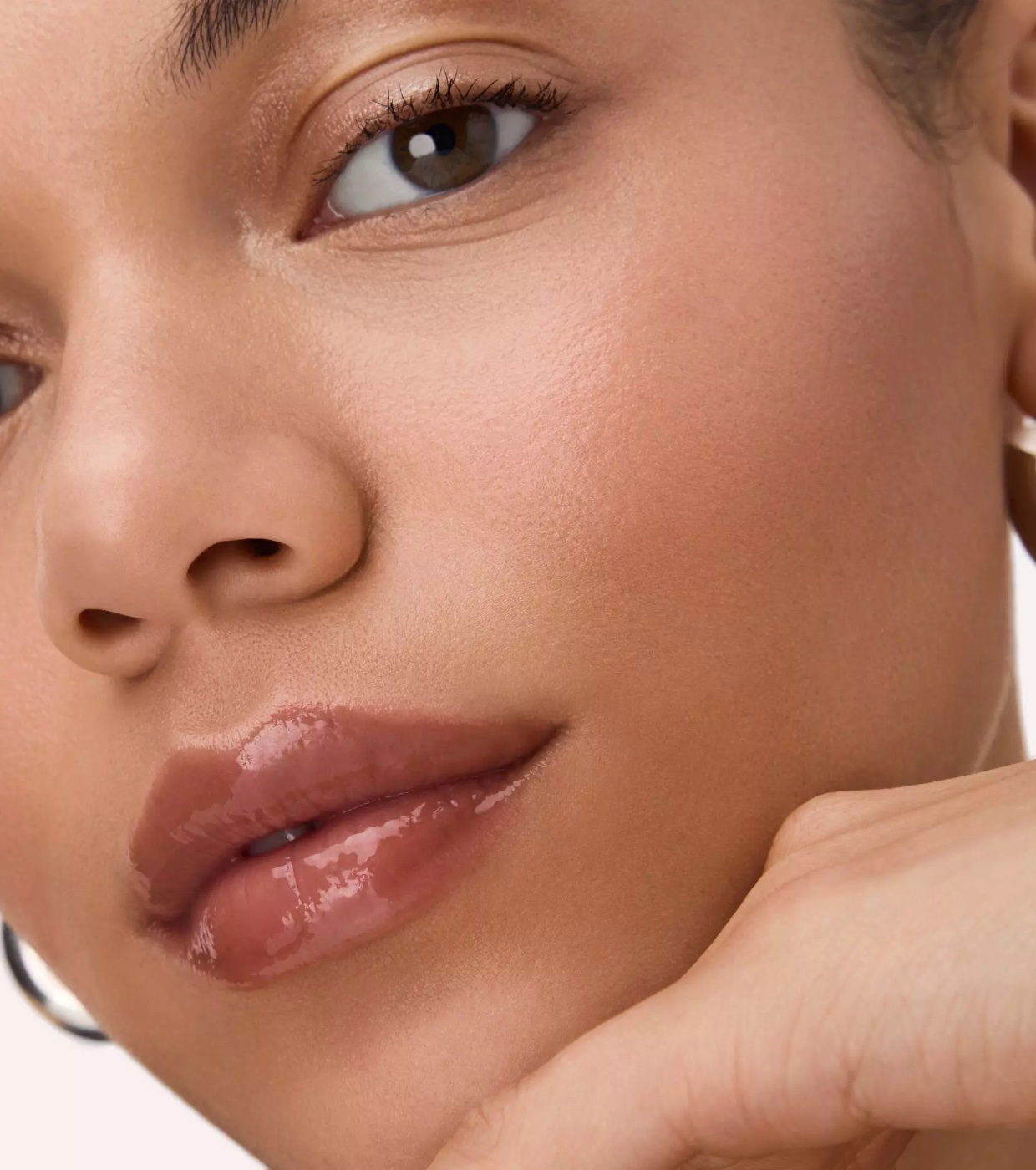Catrice - Bálsamo Labial Colorido Peptide Bliss Glossy - 040: Toffee Touched