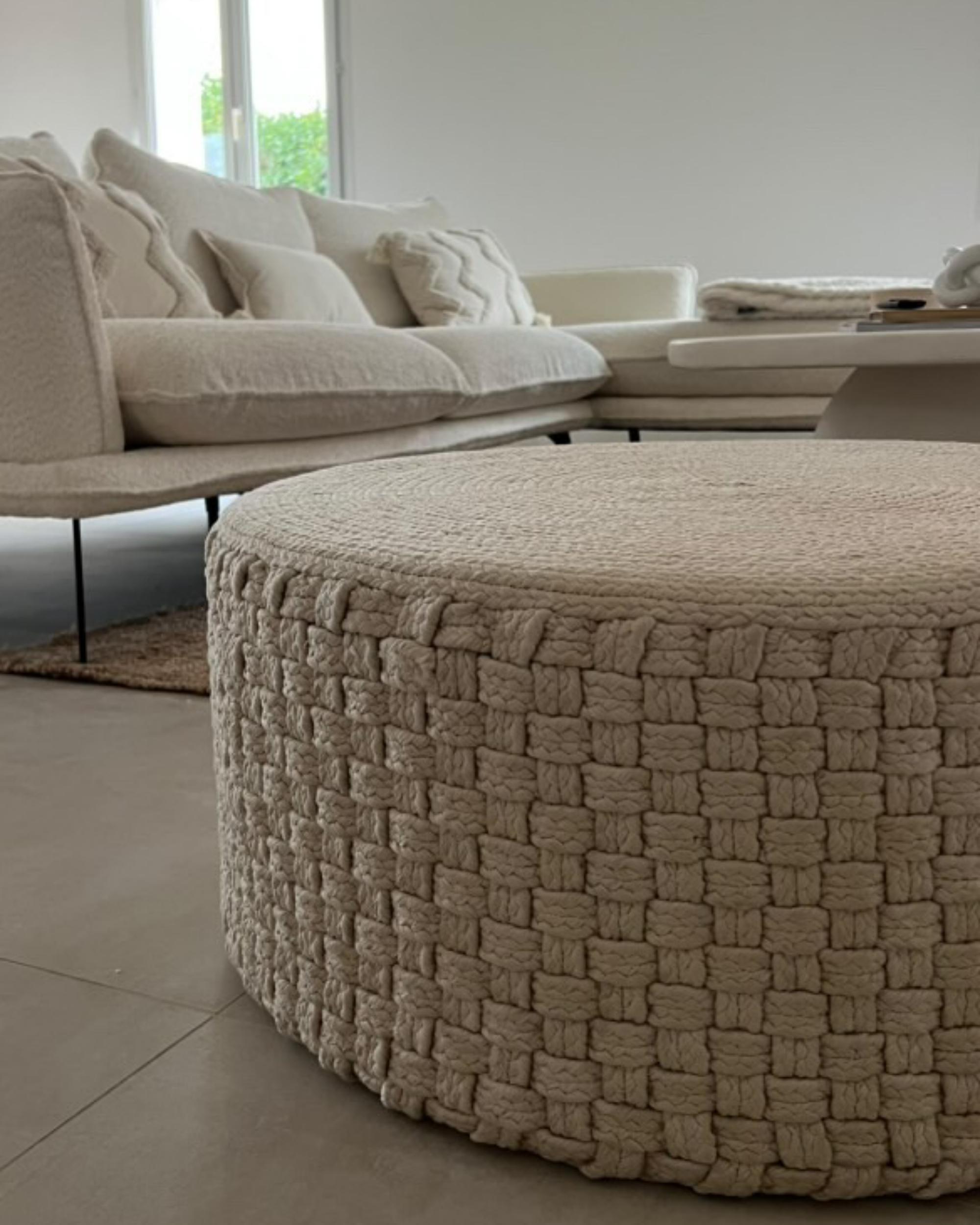 Buitenpoef lichtbeige ⌀ 70 cm MITHI