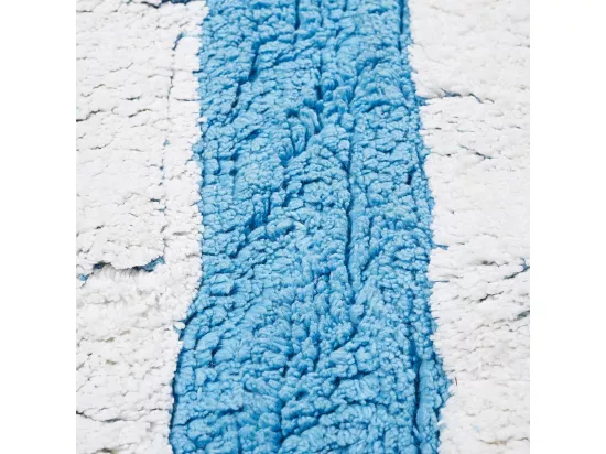 Tapis enfant 124x167 fait main en coton bleu et blanc DRAPA