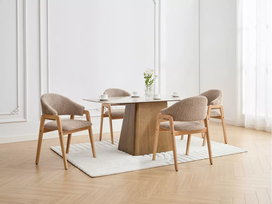 Lot de 2 chaises avec accoudoirs en tissu bouclette et bois d'hévéa - Taupe et naturel - SOLUNA