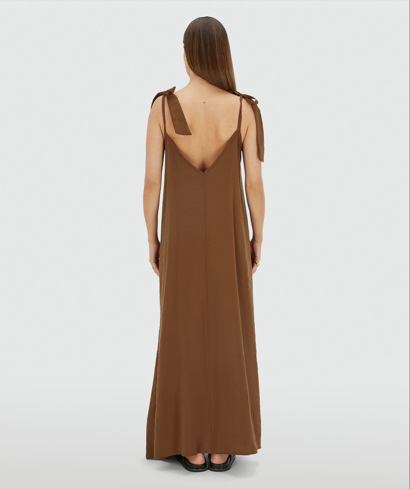 JV-CLARA maxi jurk met striksluiting - brown