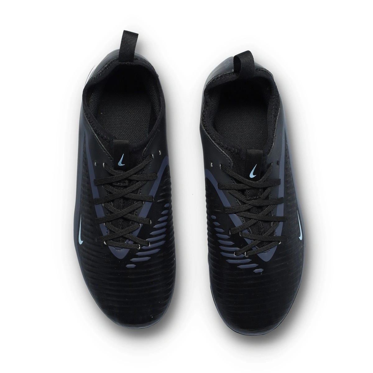 Chuteira Nike Phantom 6 Low Academy FG/MG Criança