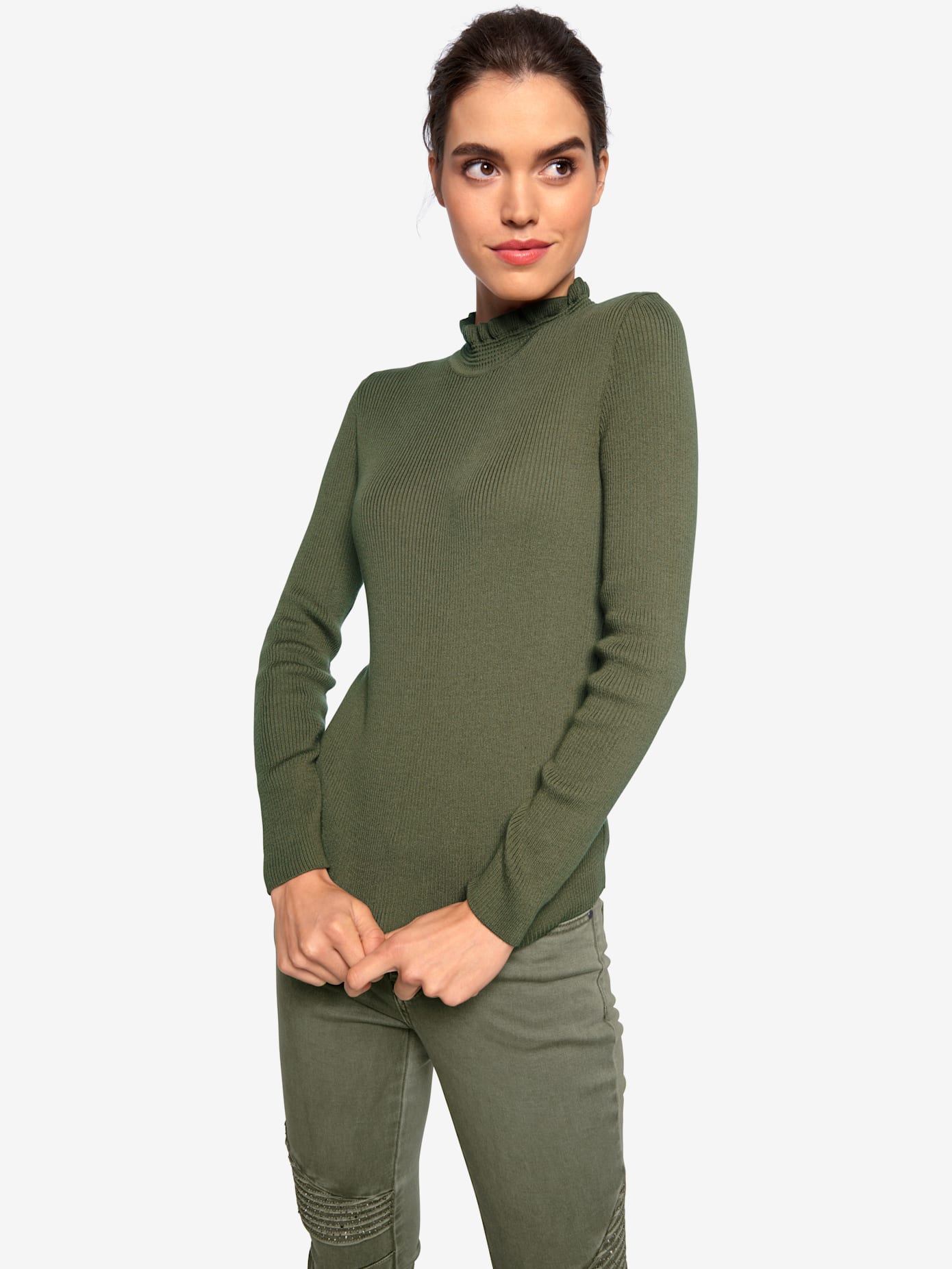 Pull col montant look tendance