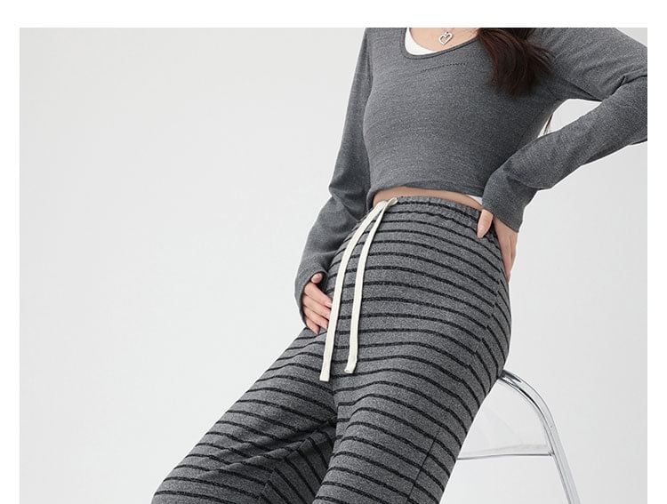 Aestering - Gestreepte, losse gebreide broek met trekkoord in de taille