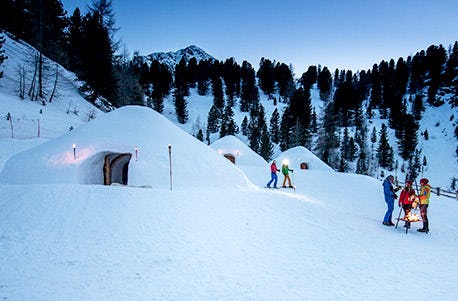 Übernachtung im Romantik-Iglu in Südtirol als Geschenkidee