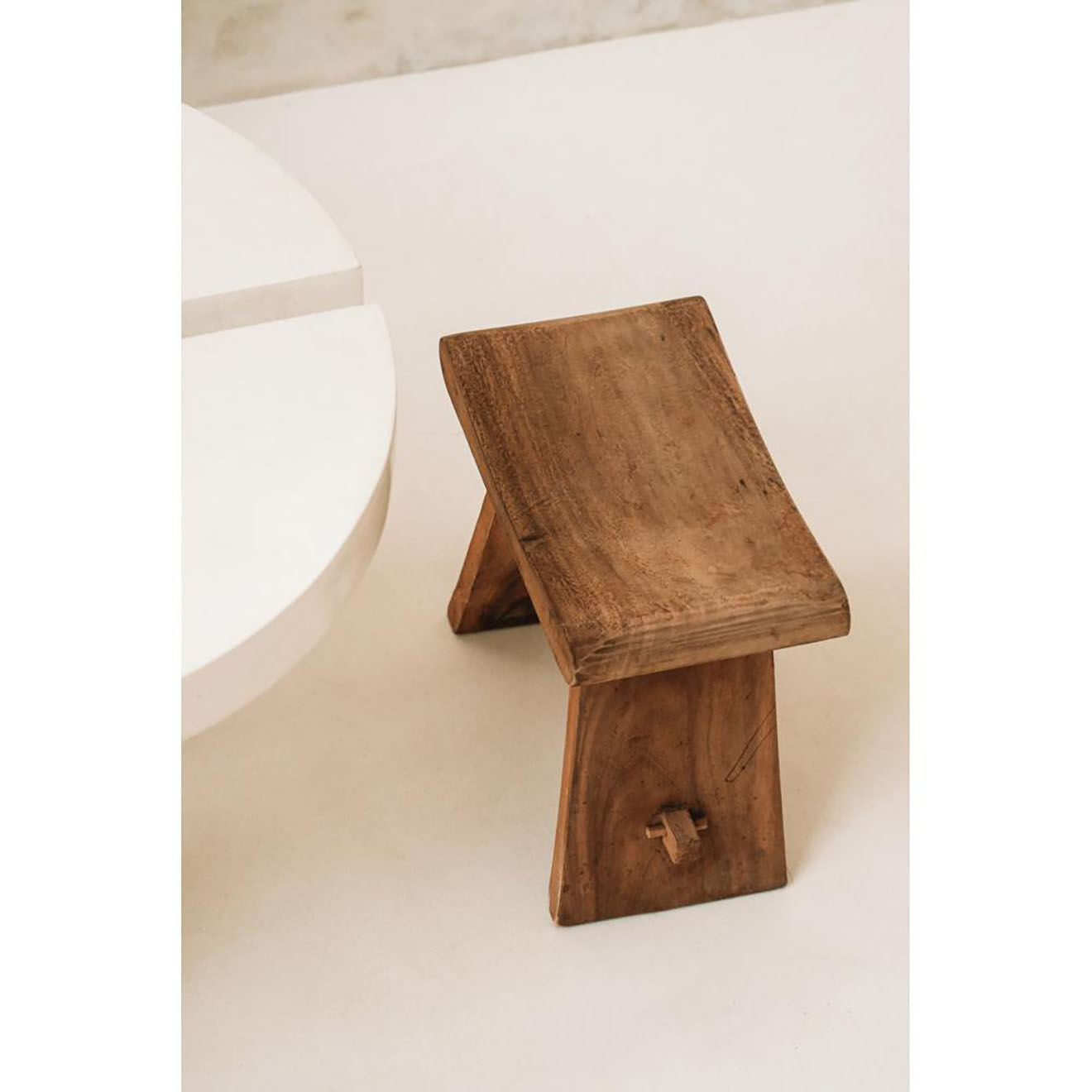 Bazar Bizar Tabouret Suar beige - 50x30x45 cm