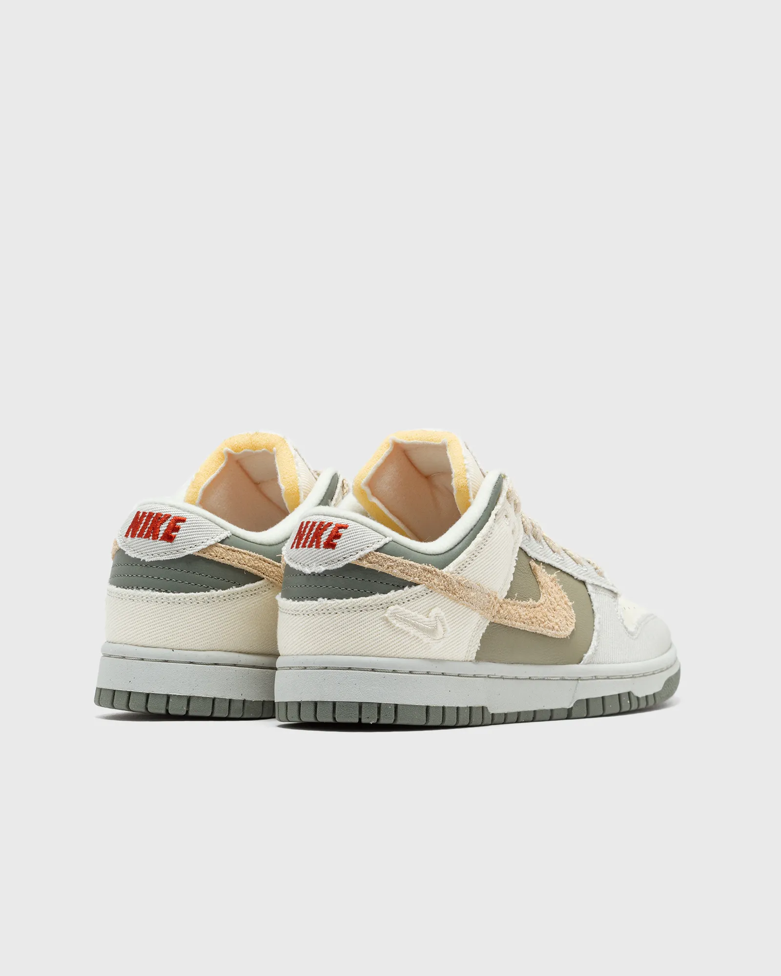 Nike WMNS DUNK LOW