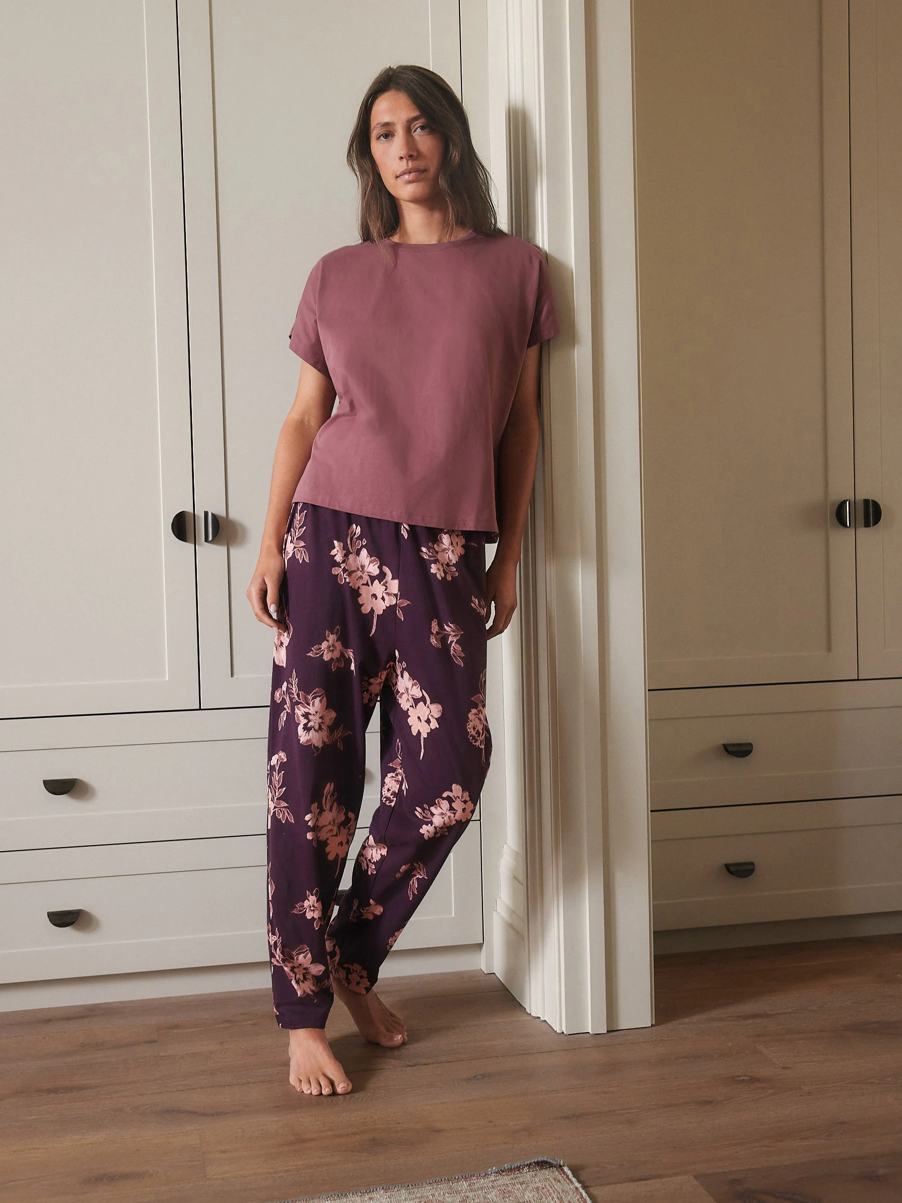 Paars met bloemen - Pyjama met korte mouwen