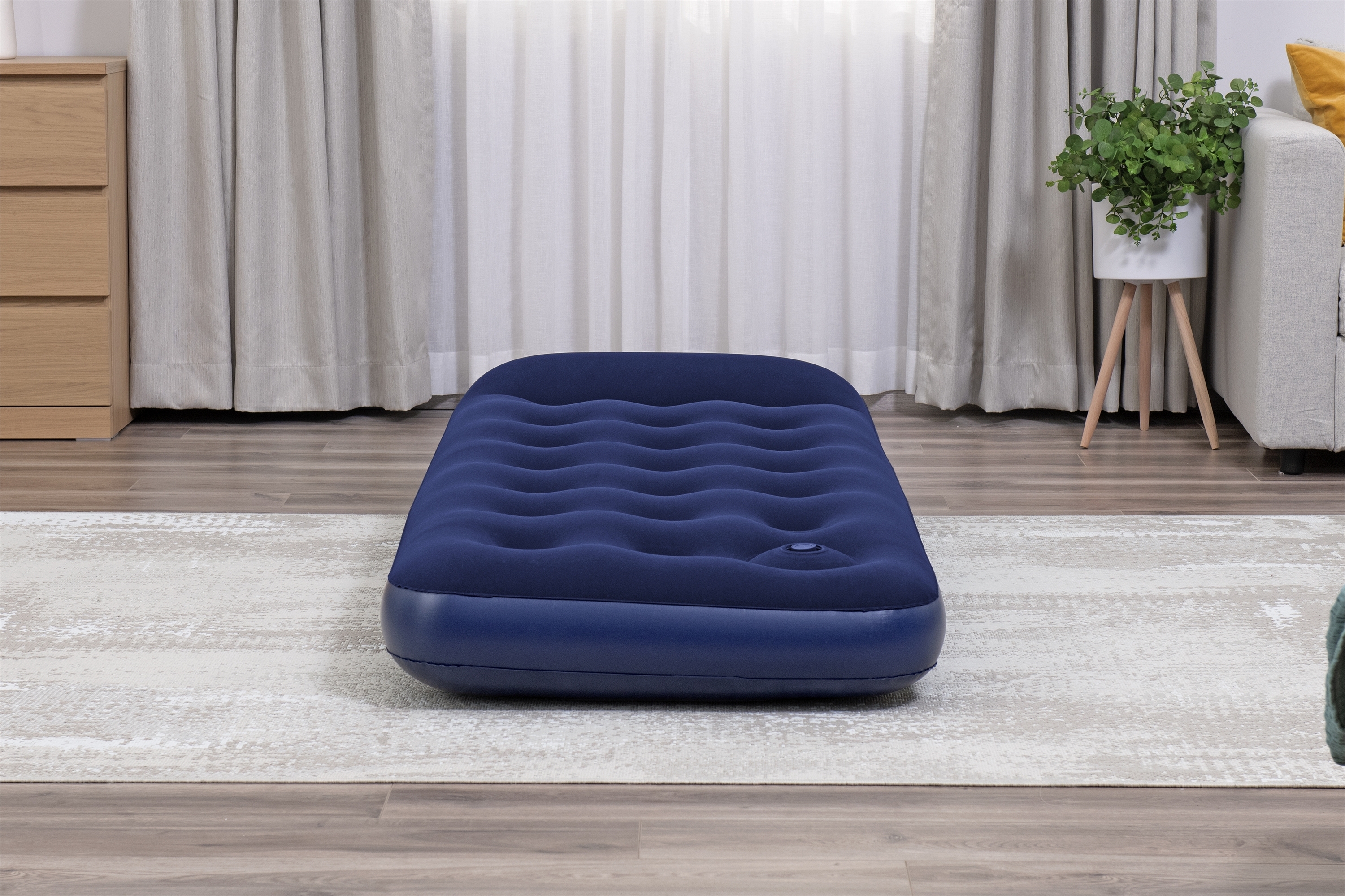 Luftbett mit Fusspumpe 185 x 76 x 28 cm