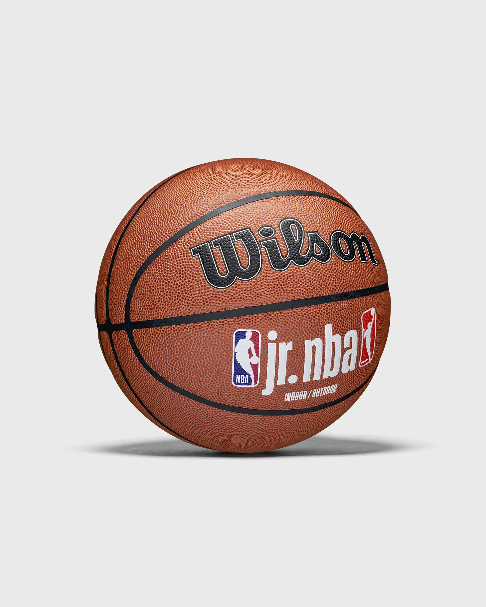WILSON JR NBA FAM LOGO INDOOR OUTDOOR BSKT SIZE 7