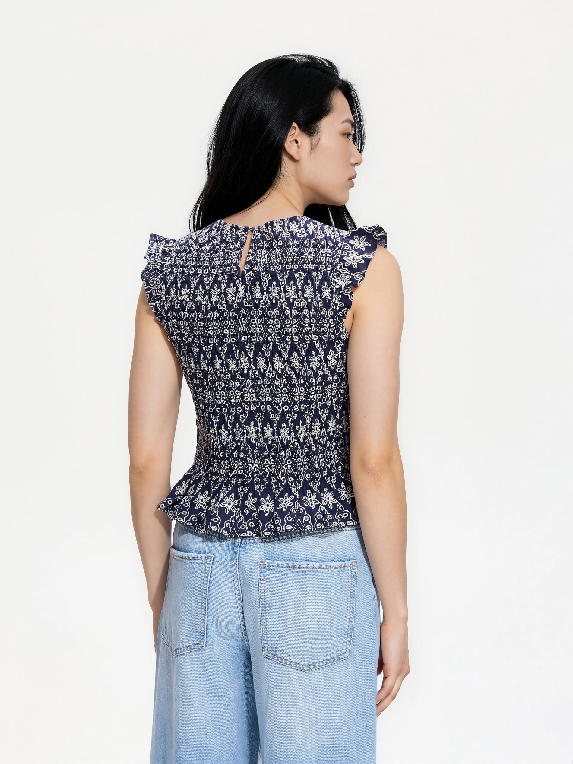 Bluse mit gesticktem Muster