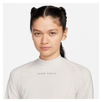 Maillot manches longues Femme Nike Dri-Fit Trail Beige
