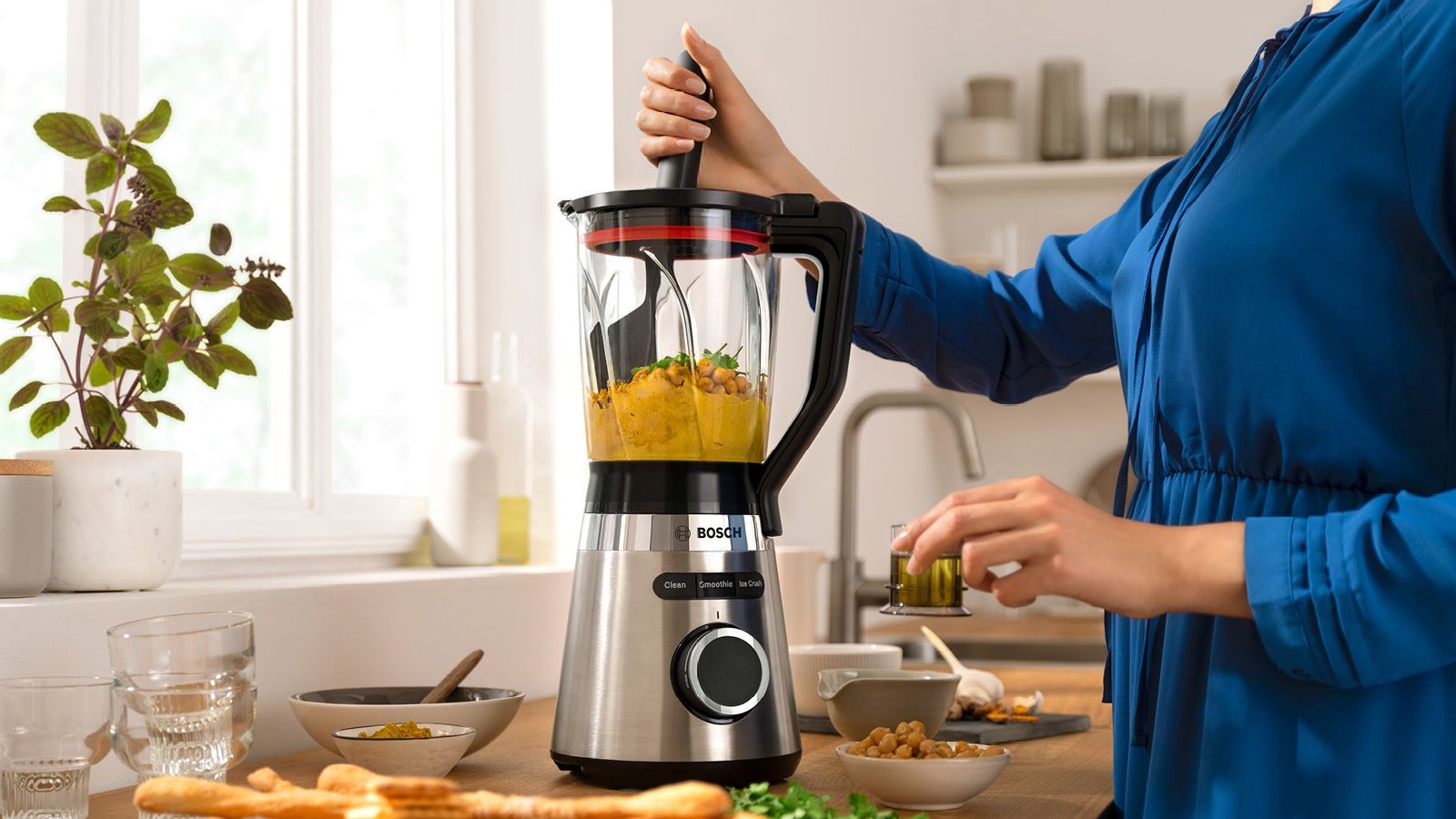 Liquidificador VitaPower Série 4 1200W em aço inoxidável MMB6382M