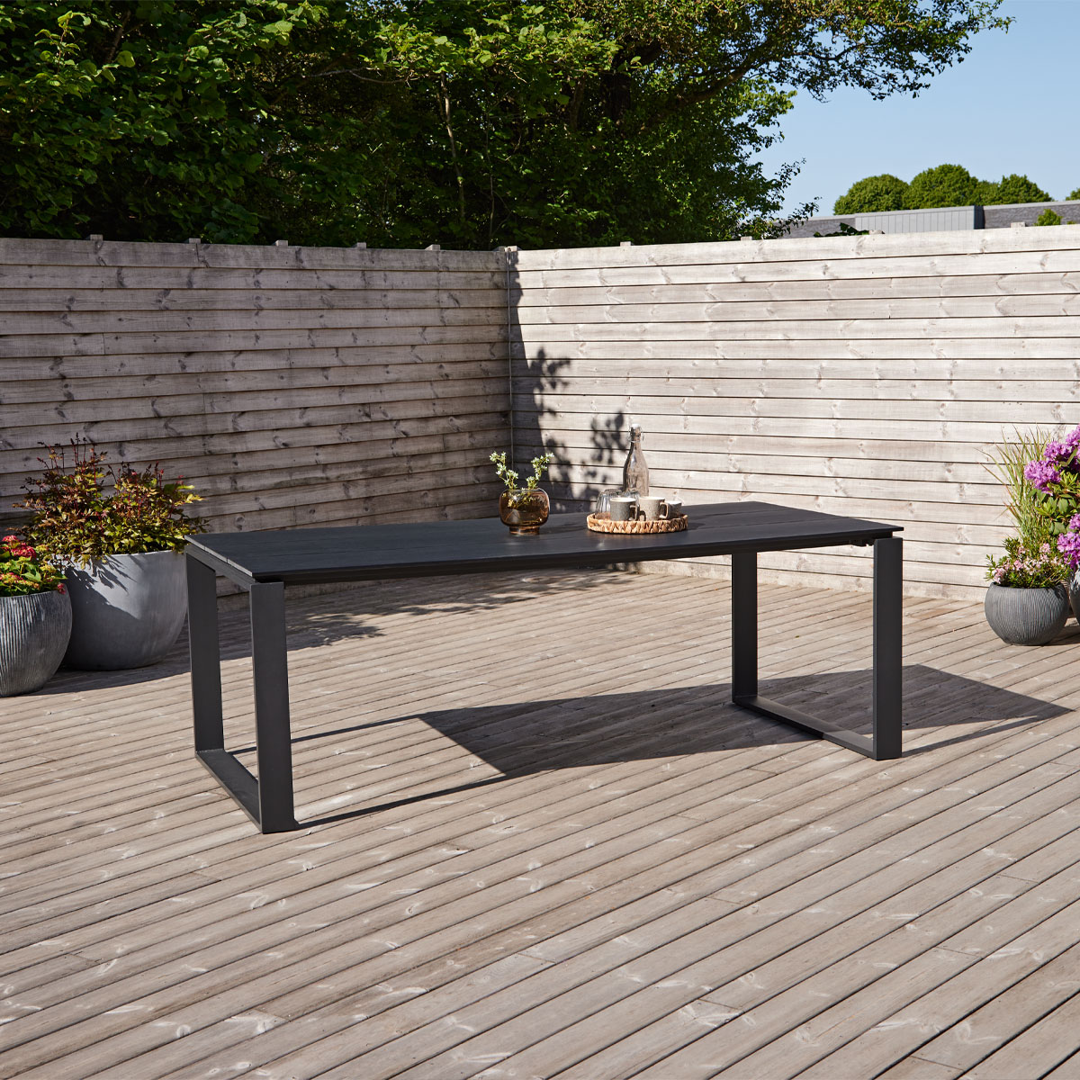 Tuintafel Jens zwart