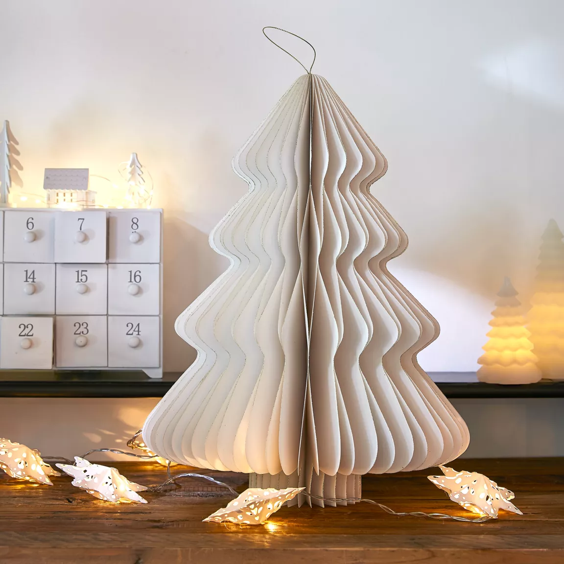 Sapin papier à suspendre (H40 cm) Fermeture Magnétique Blanc