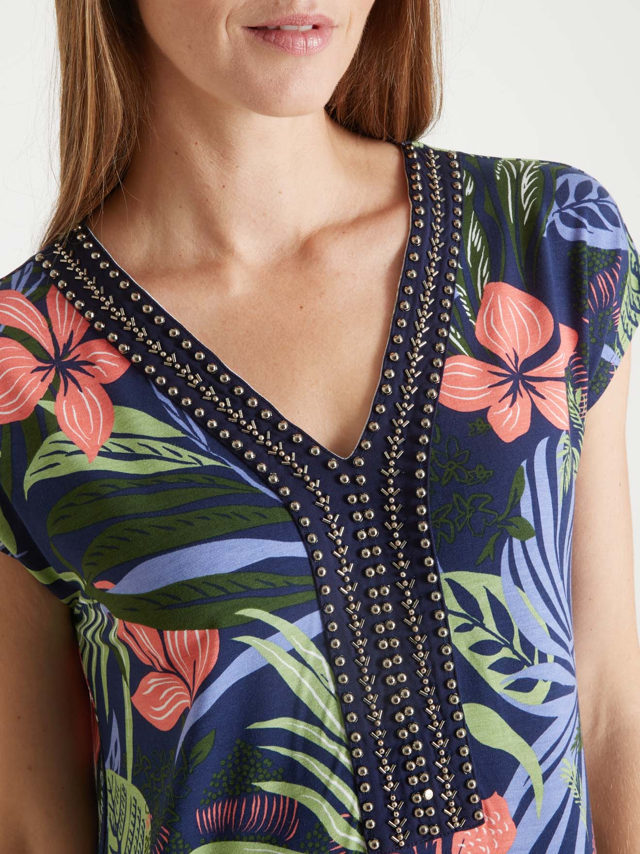 Robe en maille avec perles fantaisie