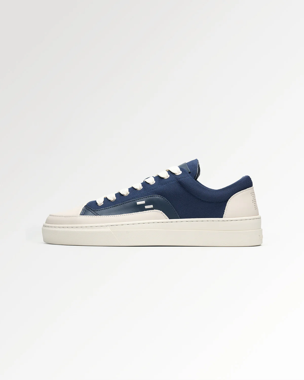 Riviera Low Navy