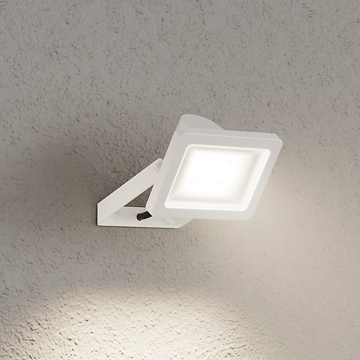 Projecteur LED Lucan 1000lm 10W IP65 GoodHome blanc