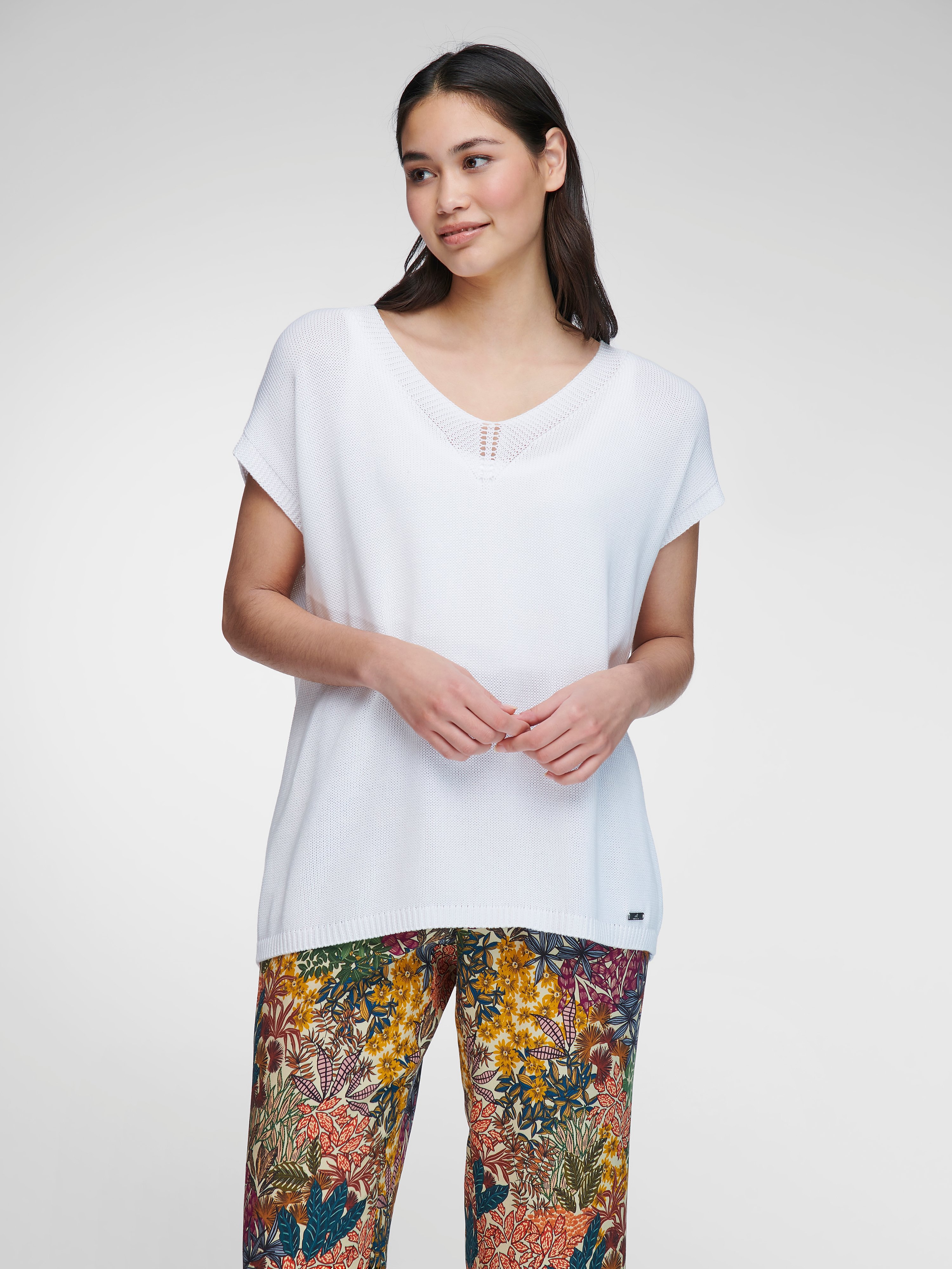 V-Pullover
