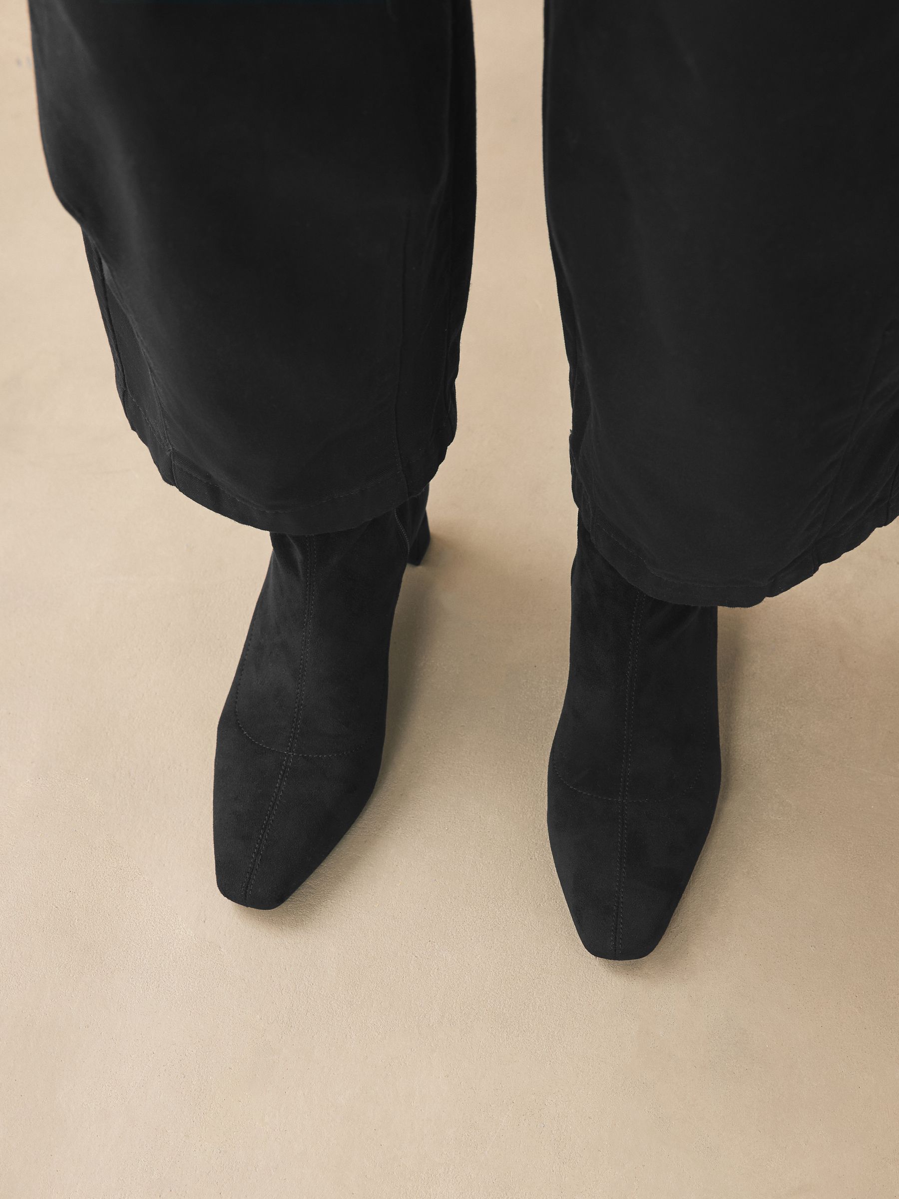 Zwart - Chisel Toe Block Heel Sock Boots