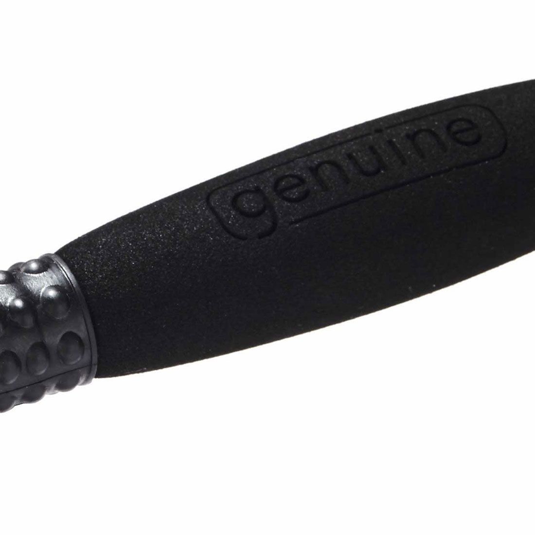 genuine haircare - CARE STYLER M - pflegende Rundbürste