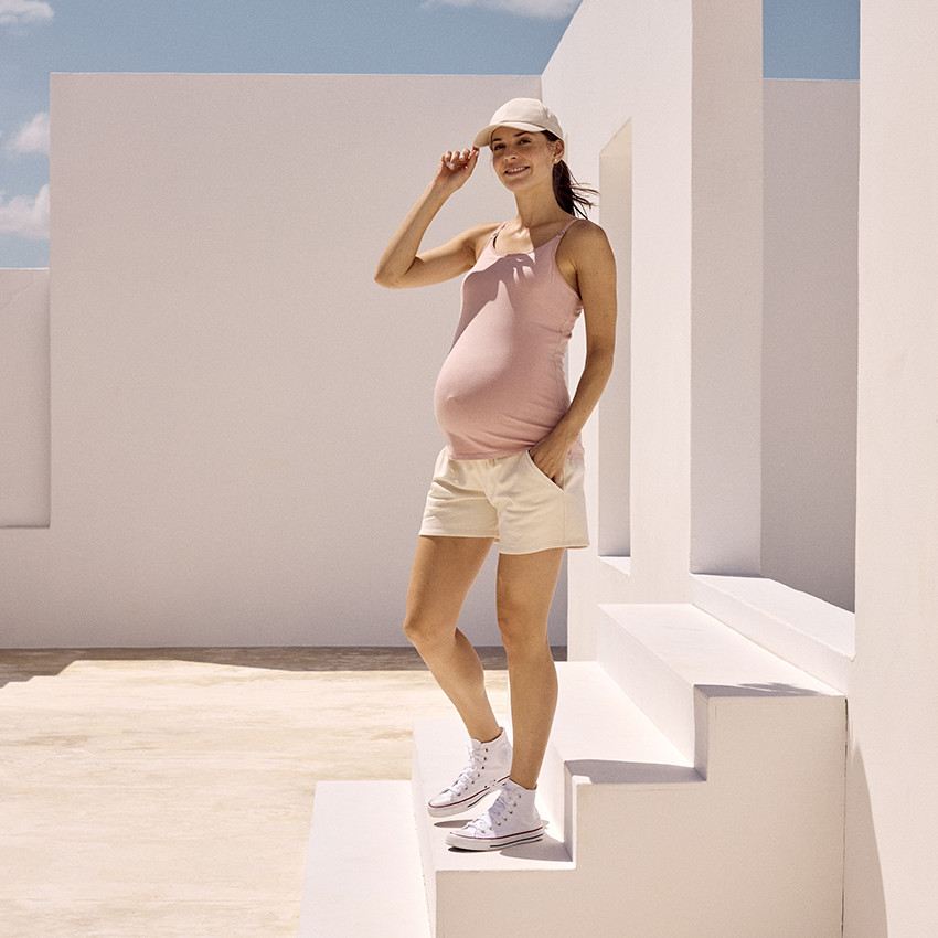 Short molleton uni effet smocké pour femme