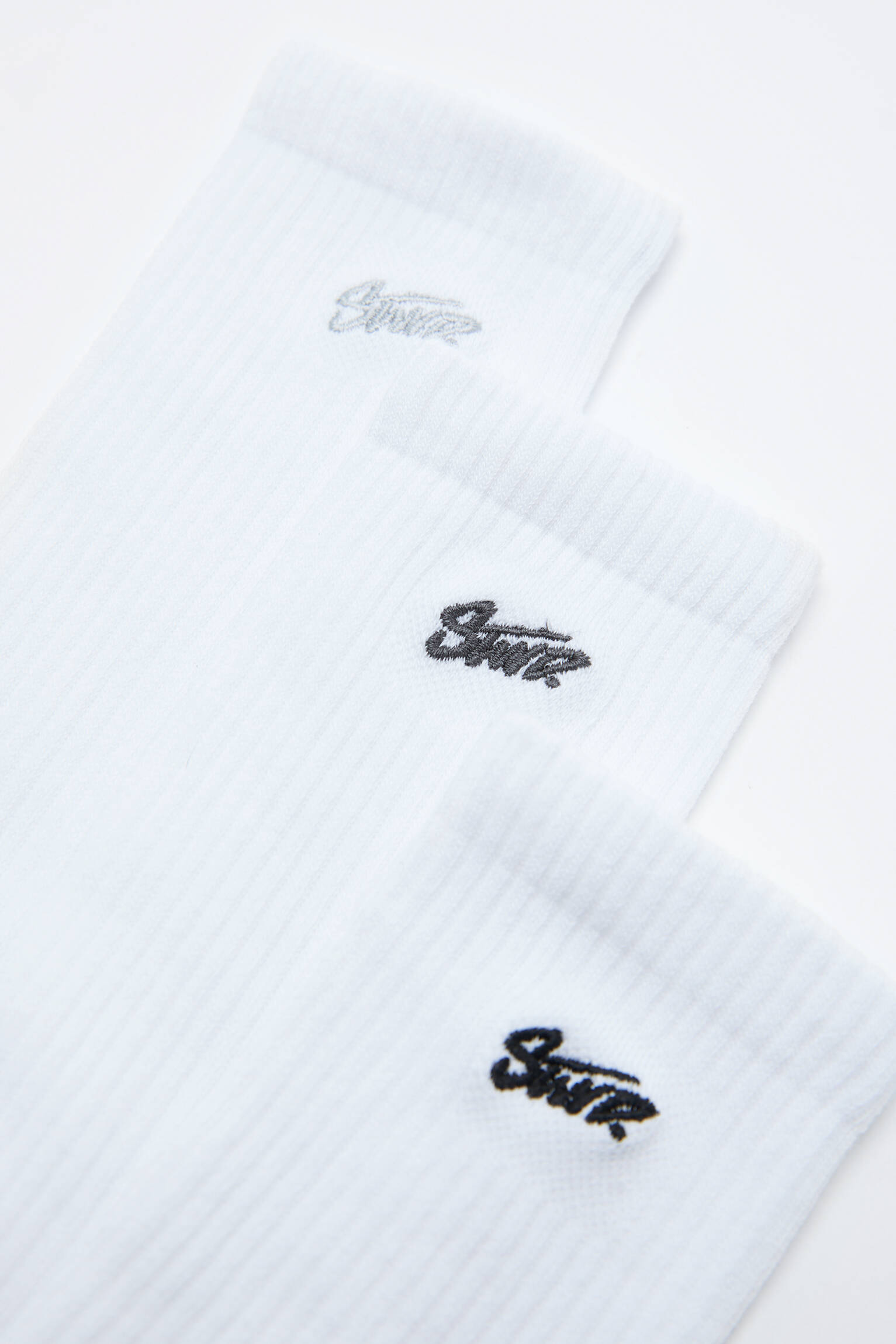 Pacote com 3 pares de meias esportivas - brancas