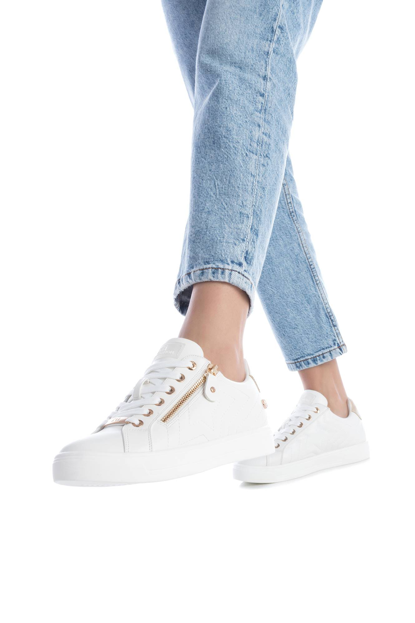 Tênis branco feminino