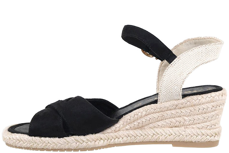 TAMARIS SANDAL PÅ KILEHÆL I SORT TEKSTIL