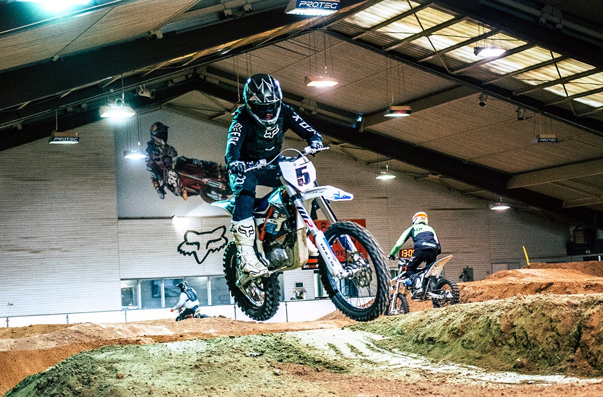 Indoor E-Motocross Rheinbreitbach