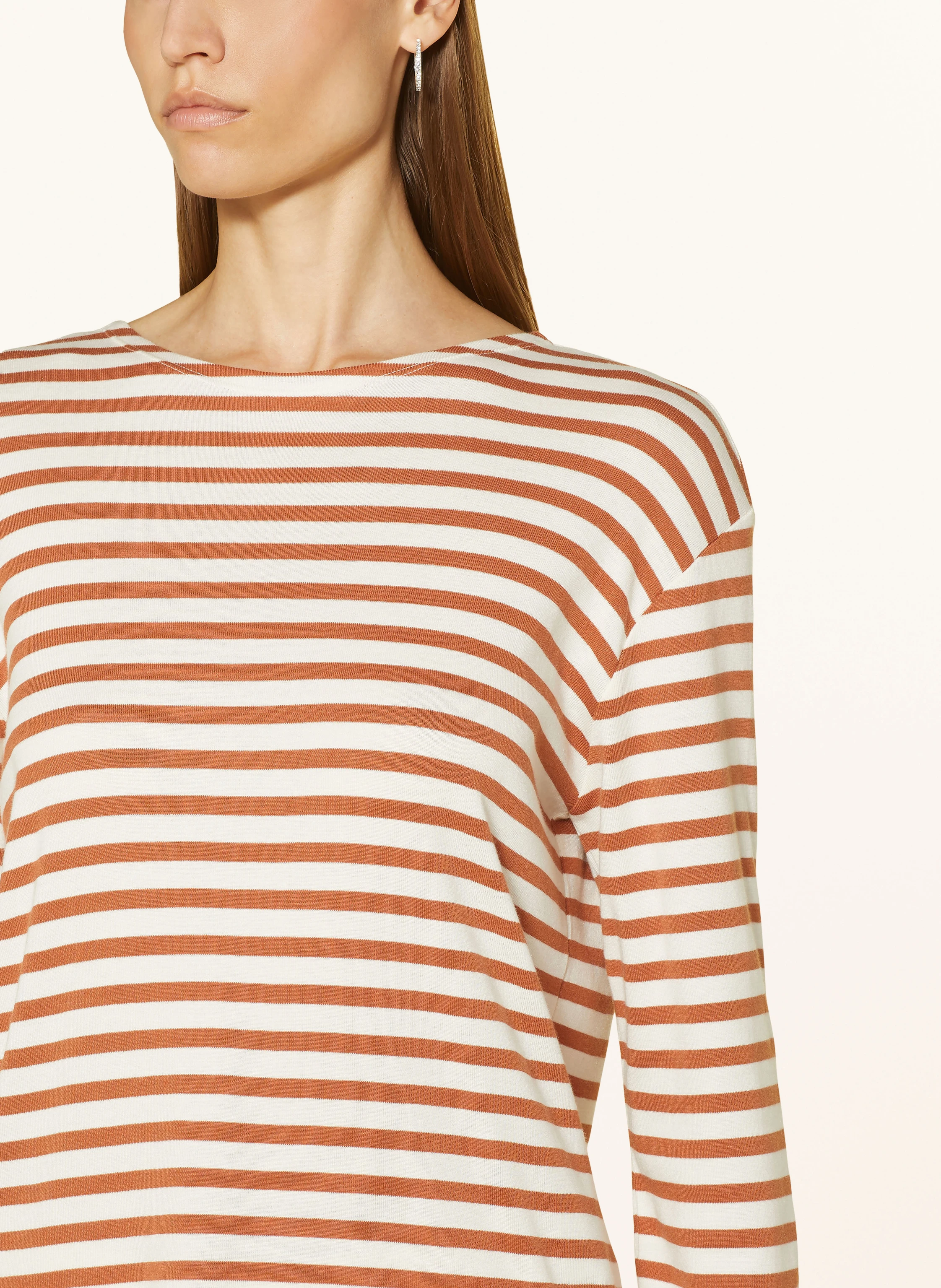 CLOSED Longsleeve