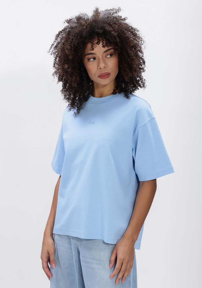 lichtblauwe olaf hussein t-shirt retro logo boxy tee