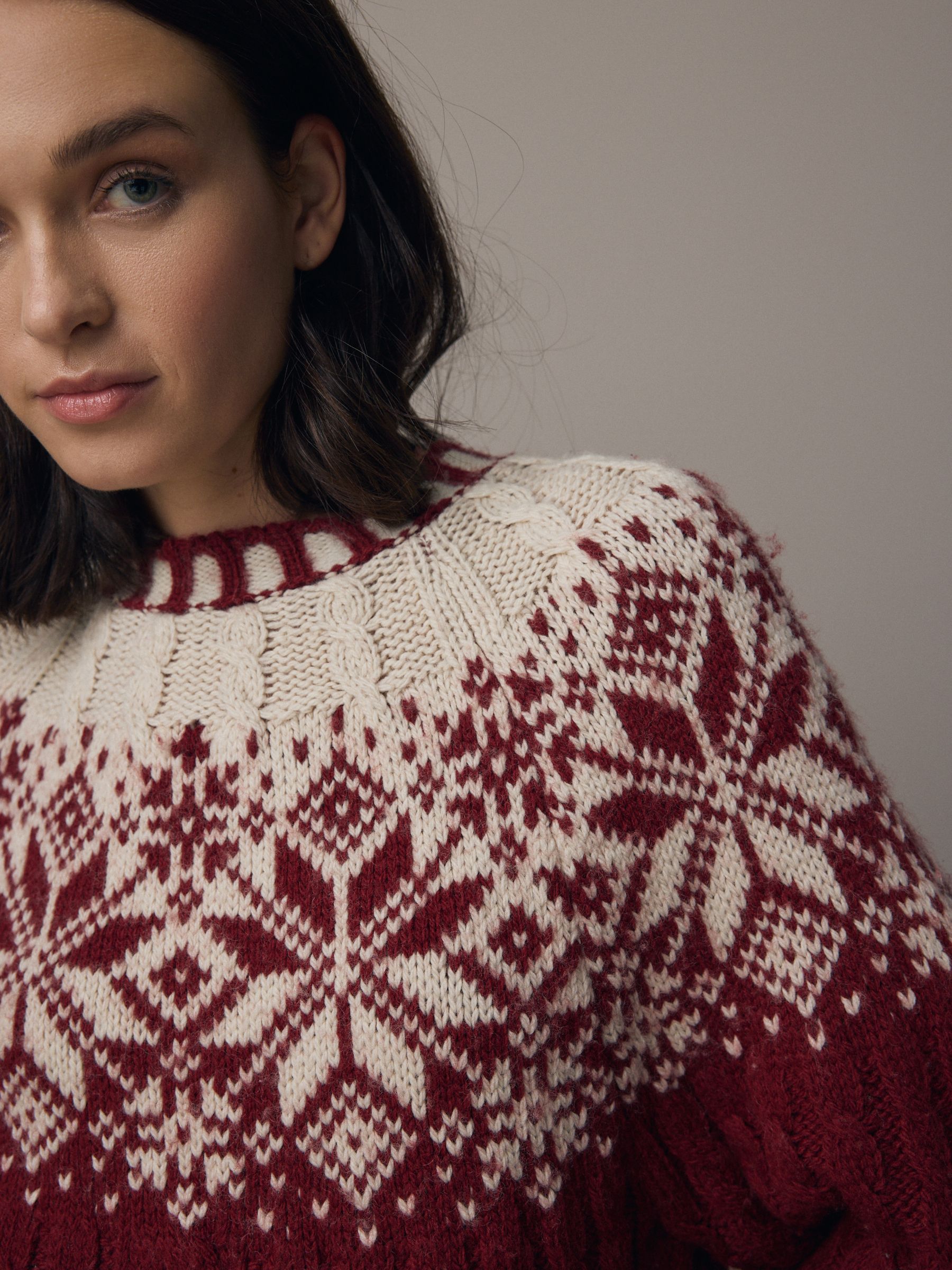 Rood met fairislemotief - Gebreide kersttrui