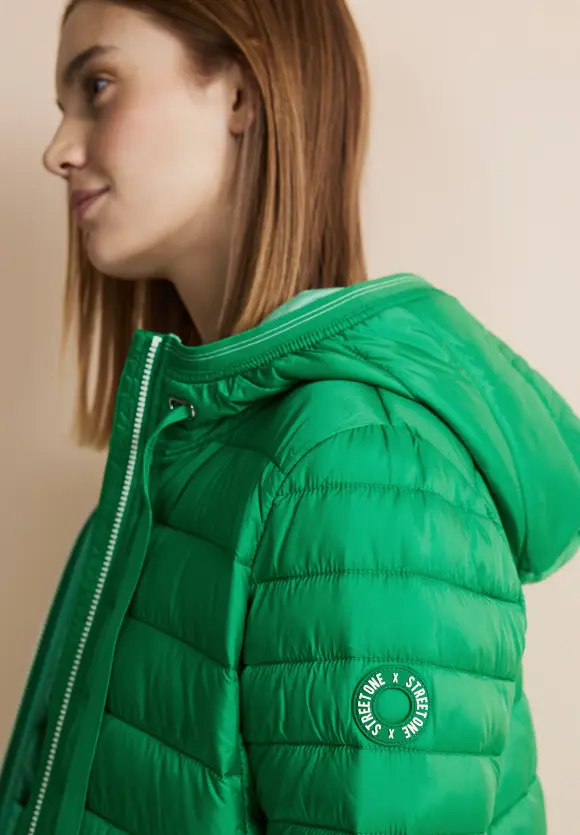 Kurze Steppjacke - arty green