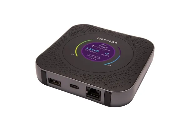 NETGEAR Nighthawk M1 Mobile Router - Mobilt hotspot - 4G LTE Advanced - 1 Gbps - 1GbE, Wi-Fi 5
