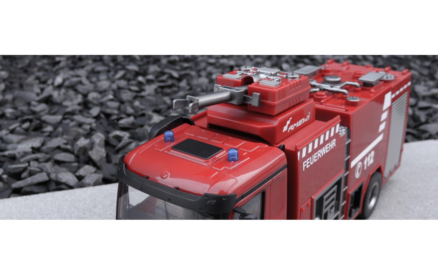 Mercedes Benz Arocs Feuerwehr Löschfahrzeug RTR, 1:18<br>Realistisches Feuerwehrauto mit Beleuchtung, Soundeffekten und Wasserwerfer