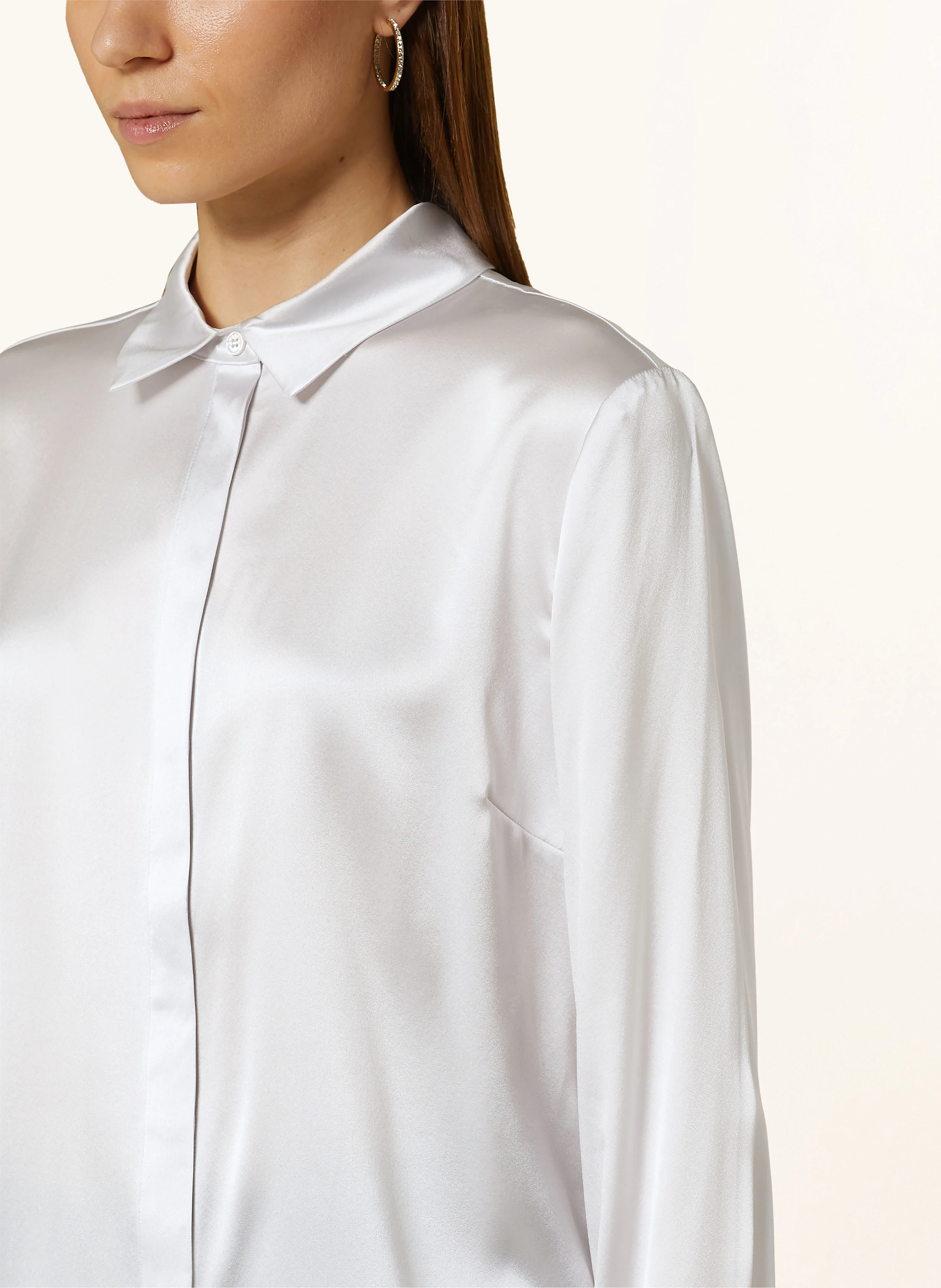 HERZEN'S ANGELEGENHEIT Hemdbluse aus Seide