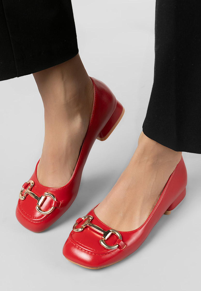Chaussures à petit talon rouges Escana