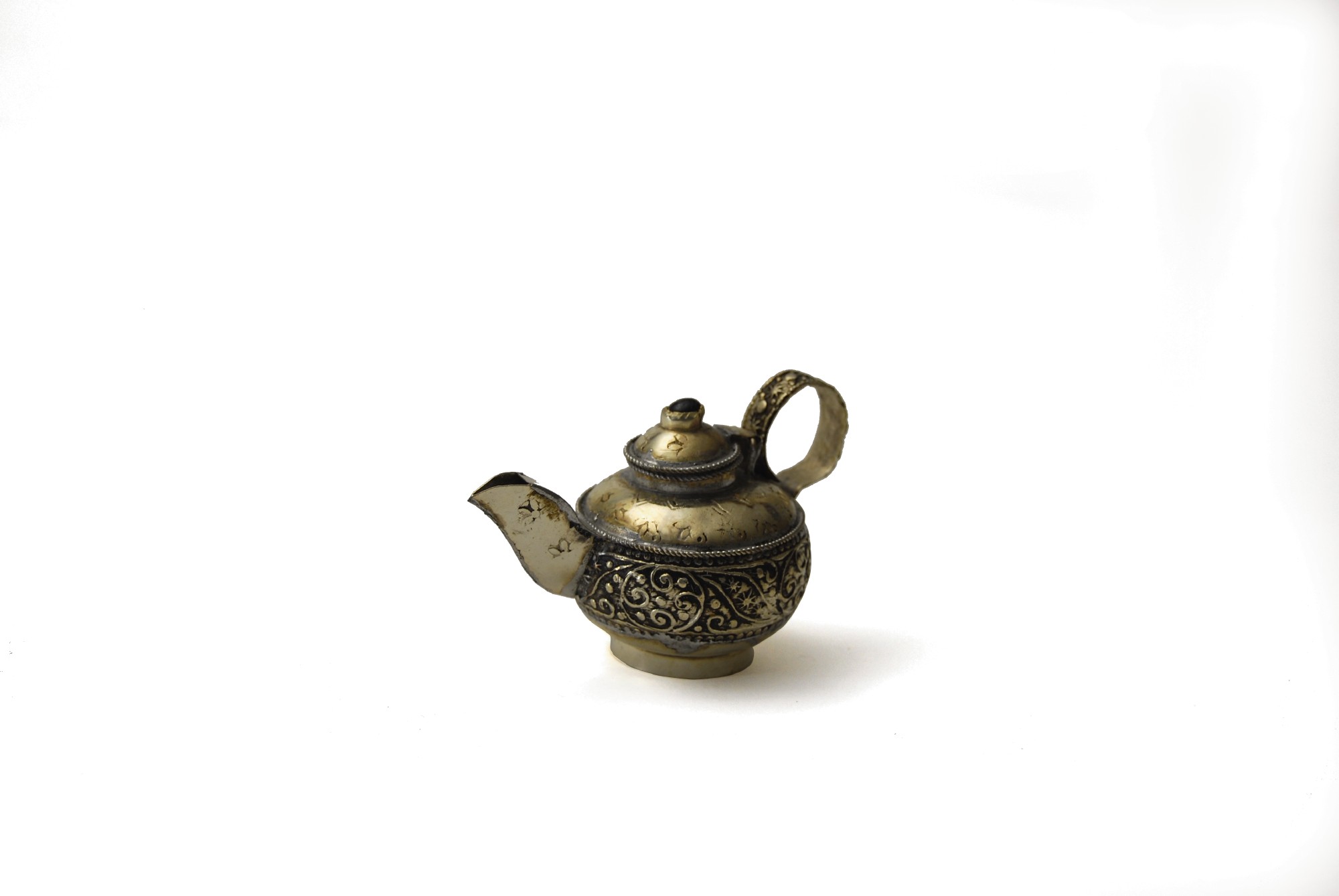 Pillendose/Schmuckdose 'Tea', handgefertigt, silber, Ø 5 cm, H 8 cm von fischer's lagerhaus