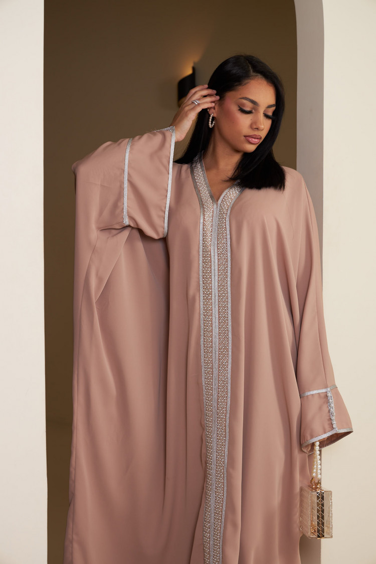 Abaya rose à empiècement perle argenté