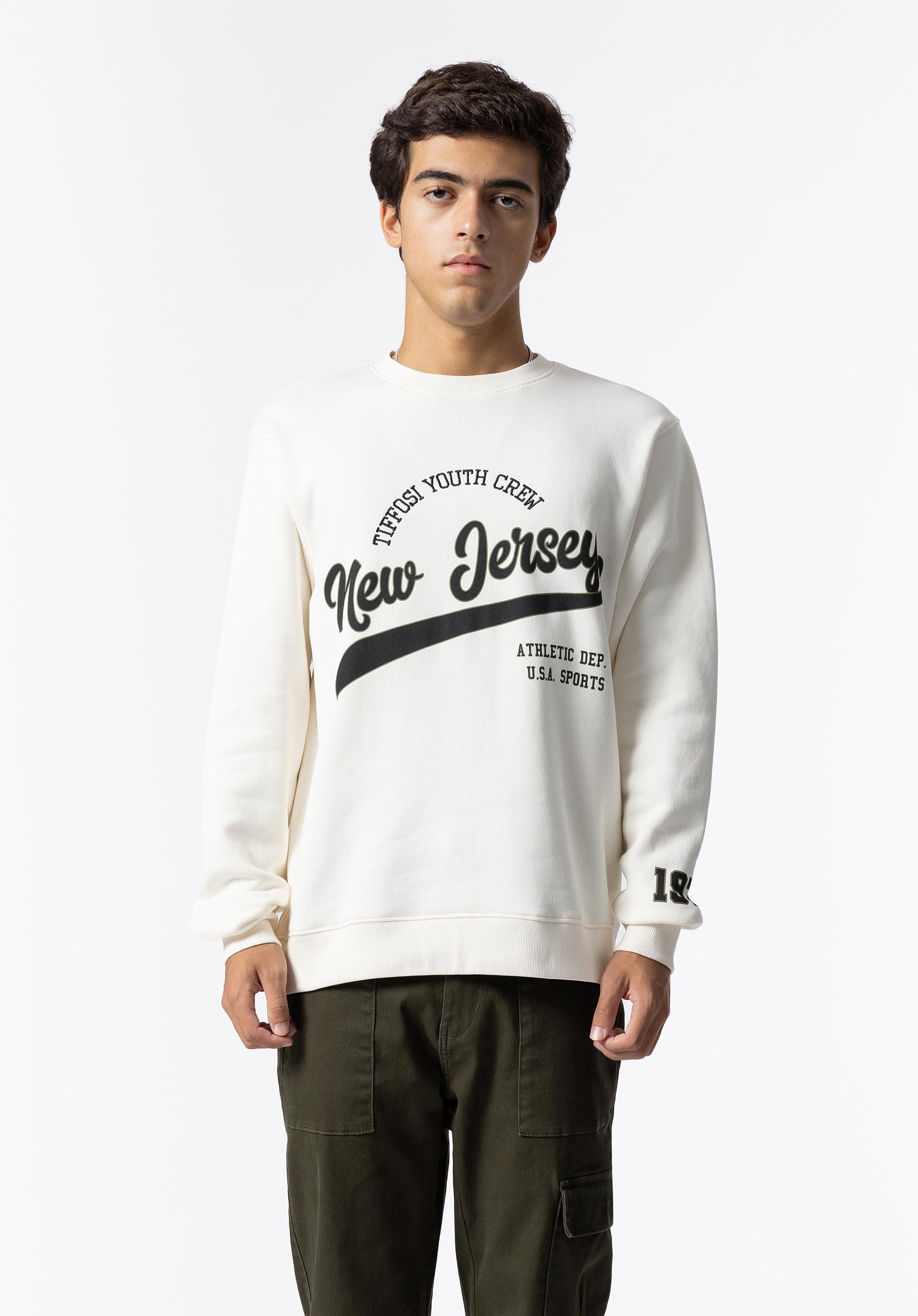 Sweatshirt com Estampado e Bordado Frontal