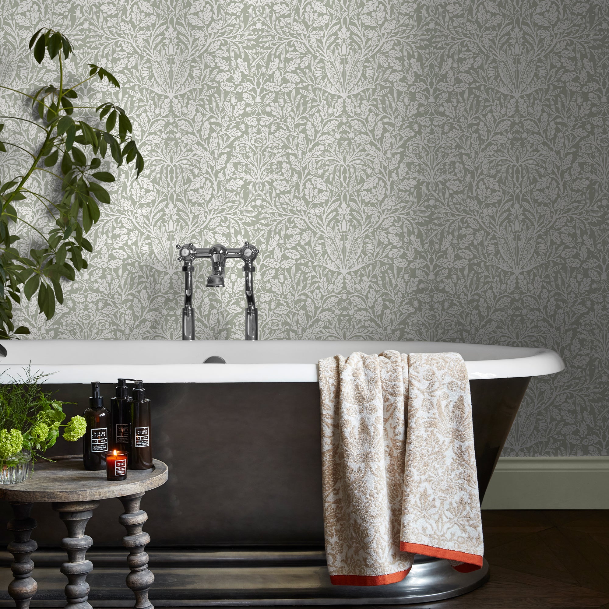 William Morris at Home Vliesbehang - Acorn Sage - 1000x52
