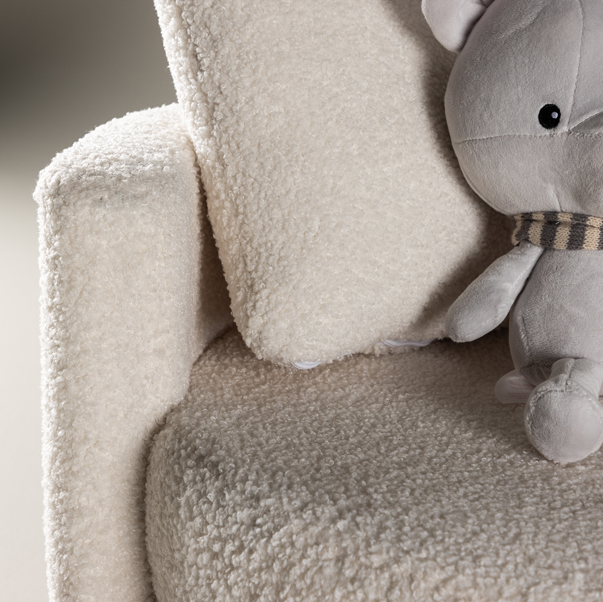 Kinderfauteuil Elina – met twee kussens Teddy wit