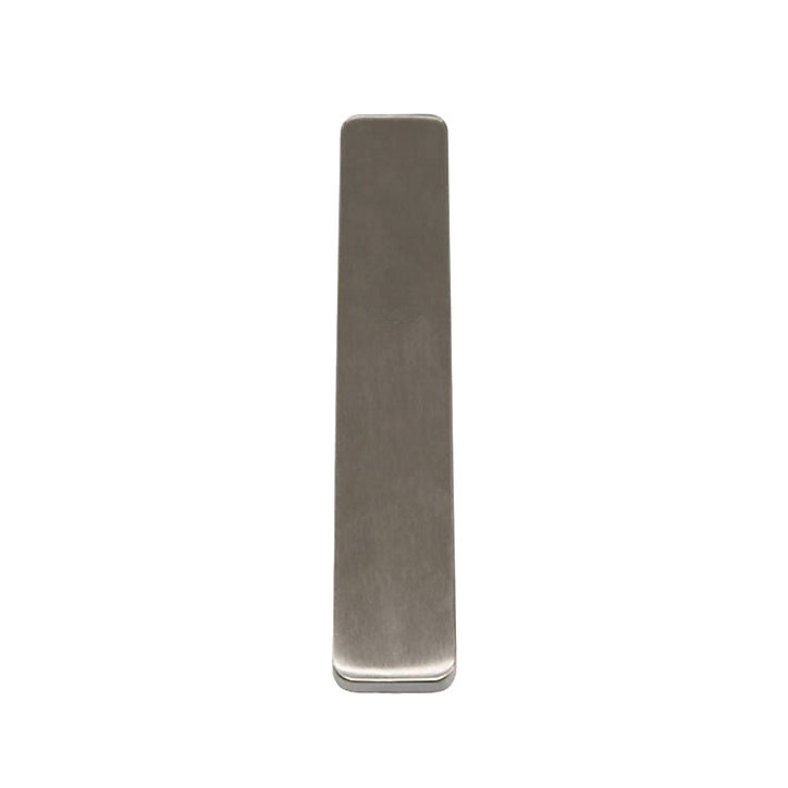 Plaque de propreté en chrome L.24 x l.4 cm entraxe 195 cm