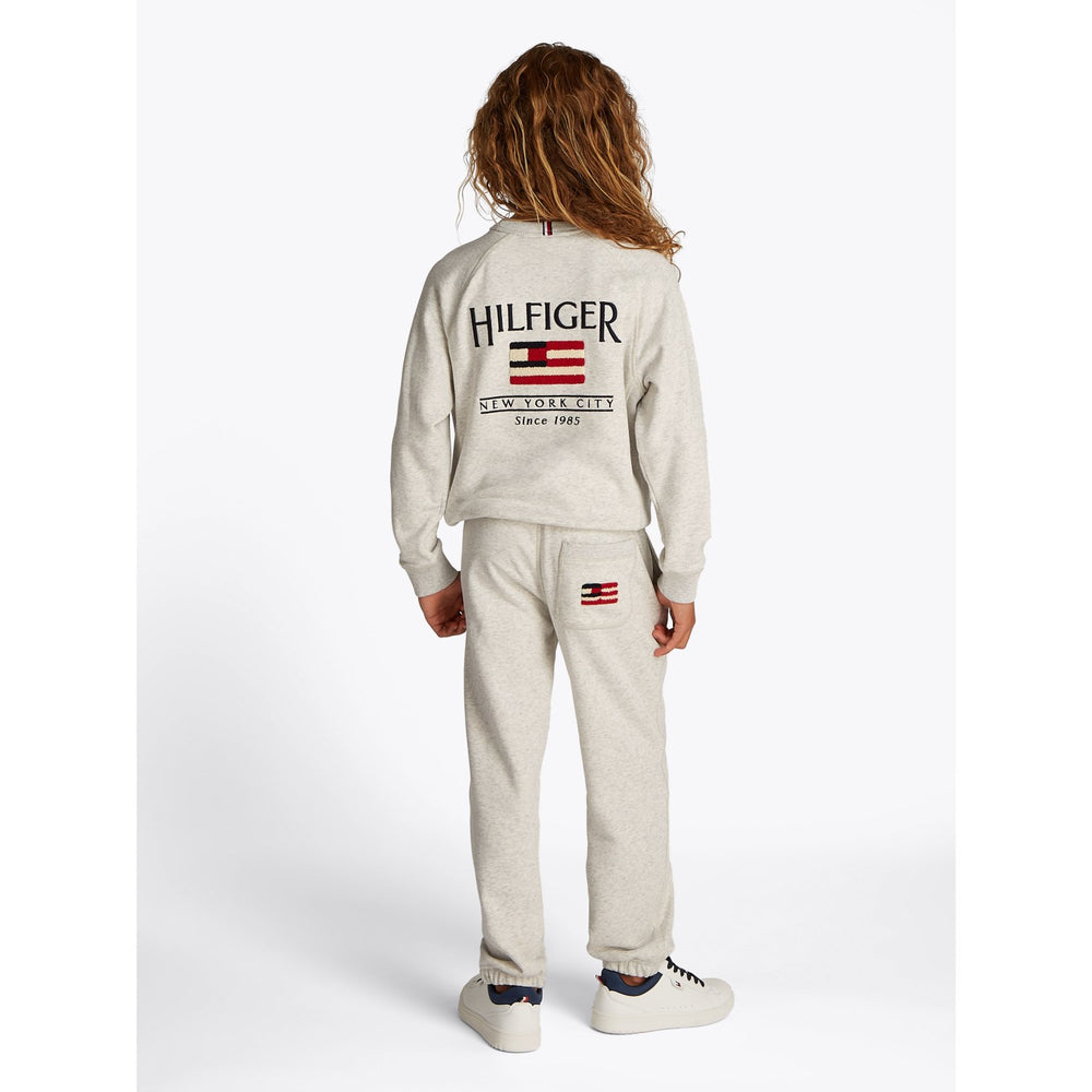 Køb Tommy Hilfiger Snow White Heather Flag Relaxed Sweatshirt